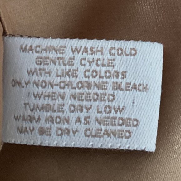 Chico's Gold Satin Cropped Sleeveless Shell/Camisole/Tank Top Sz 1 (M/8) #126N - Picture 9 of 9